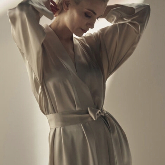 FRETTE MODEL ONLY FOR PYJAMAS EXAMPLE PURPOSES COURTESY OF FRETTE - Picture 2 of 11